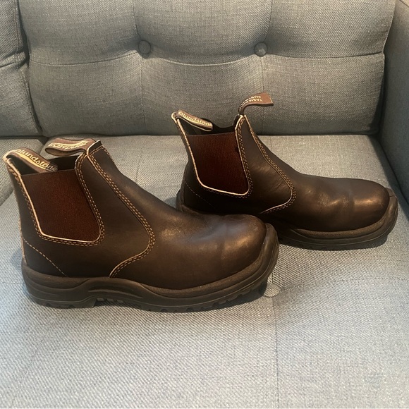 Blundstone Women’s Brown Leather Boots, Size 7, EUC, worn handful of times - Picture 2 of 4